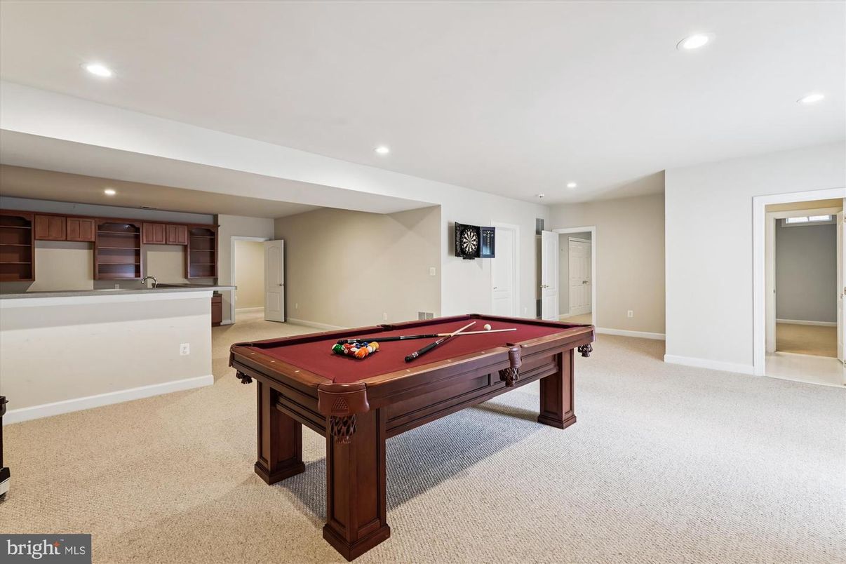 Billiard Table, Game Room, Interior, Recessed Lighting