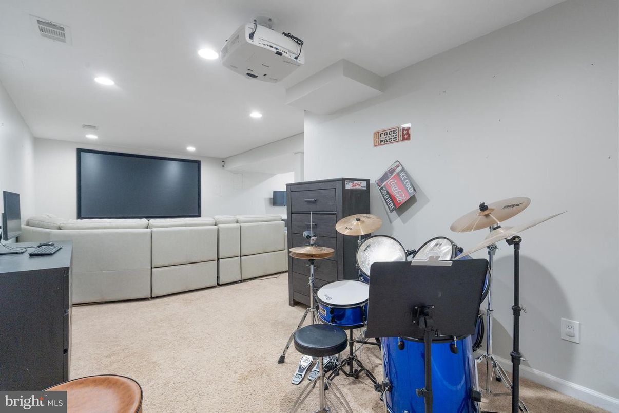 Interior, Living room, Recessed Lighting