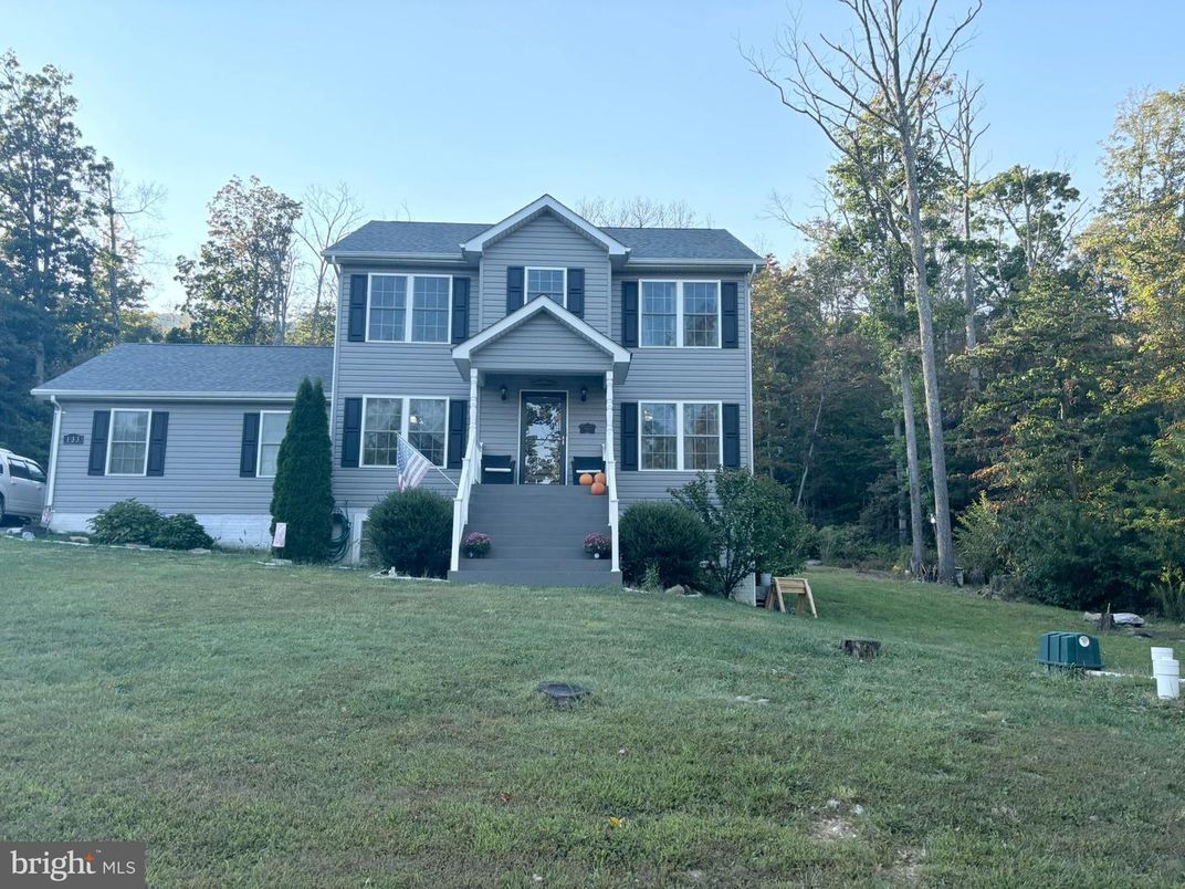 Backyard, Exterior, Facade, Georgian