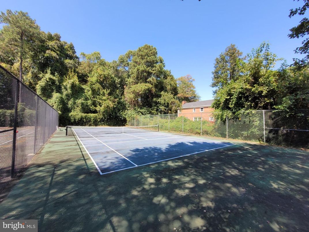 Exterior, Tennis Courts