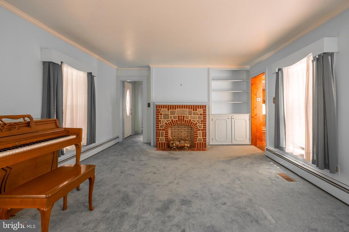 Fireplace, Interior, Piano