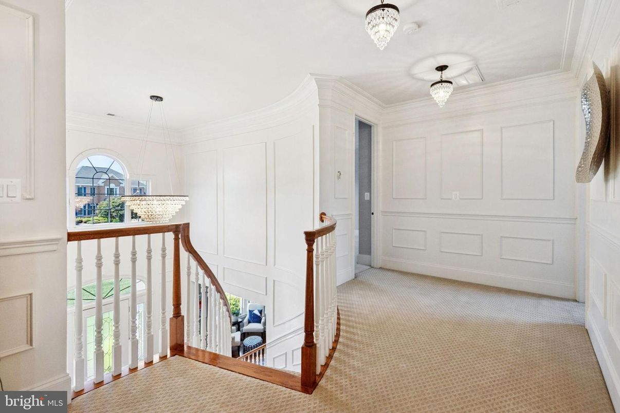 Chandelier, Interior