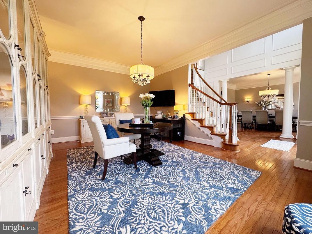 Chandelier, Dining room, Interior, Pendant Lights, Wood Texture Flooring