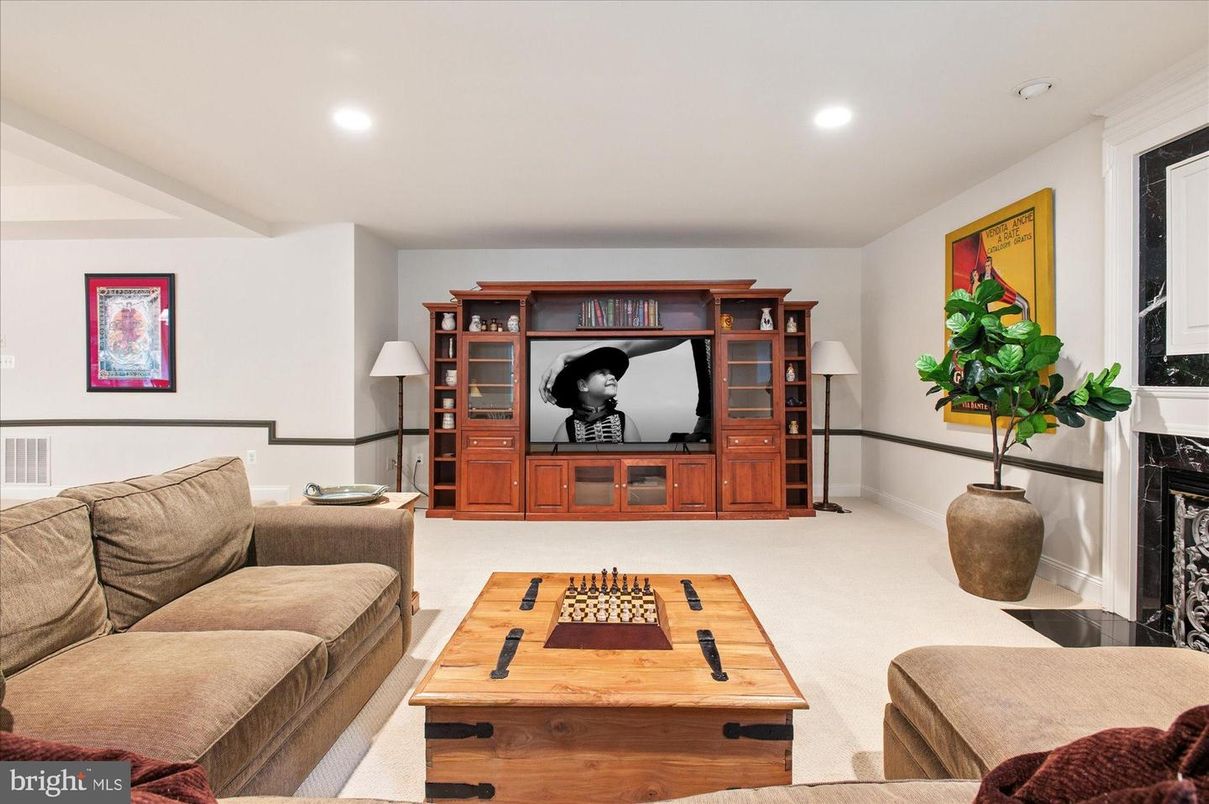 Interior, Living room, Recessed Lighting