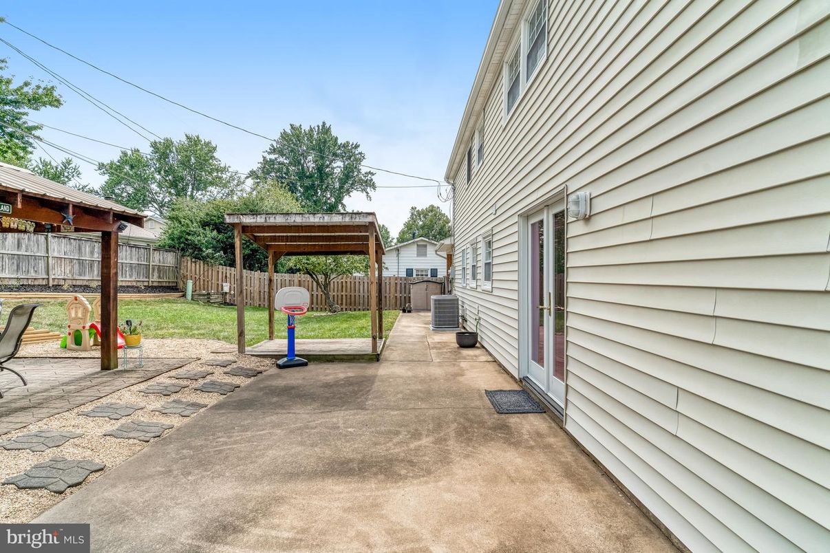 Backyard, Exterior, Playground