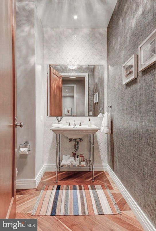 Bathroom, Interior, Recessed Lighting, Wood Texture Flooring