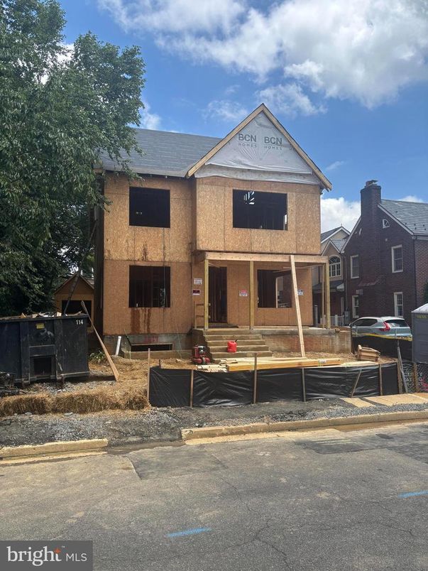 Exterior, Facade, Brick Facade, None