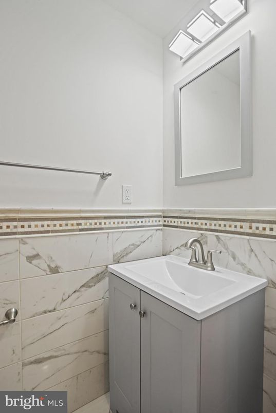 Bathroom, Interior, Marble Walls