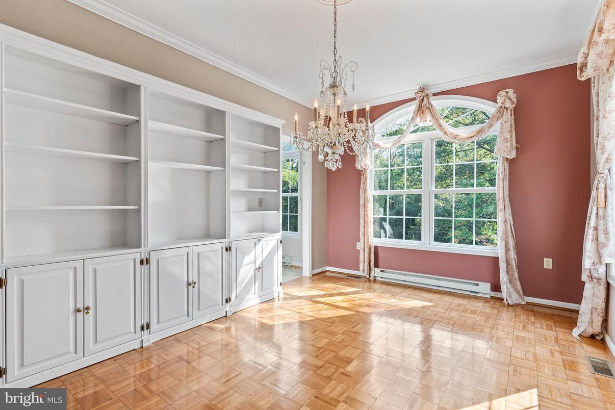Chandelier, Interior, Wood Texture Flooring