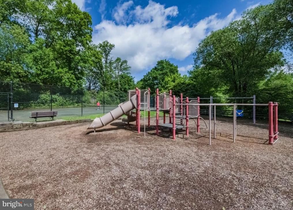 Backyard, Exterior, Playground