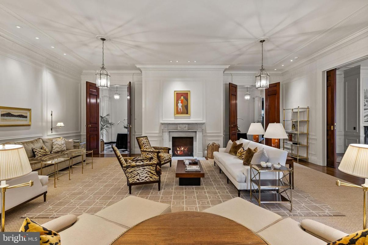 Fireplace, Interior, Living room, Pendant Lights, Recessed Lighting