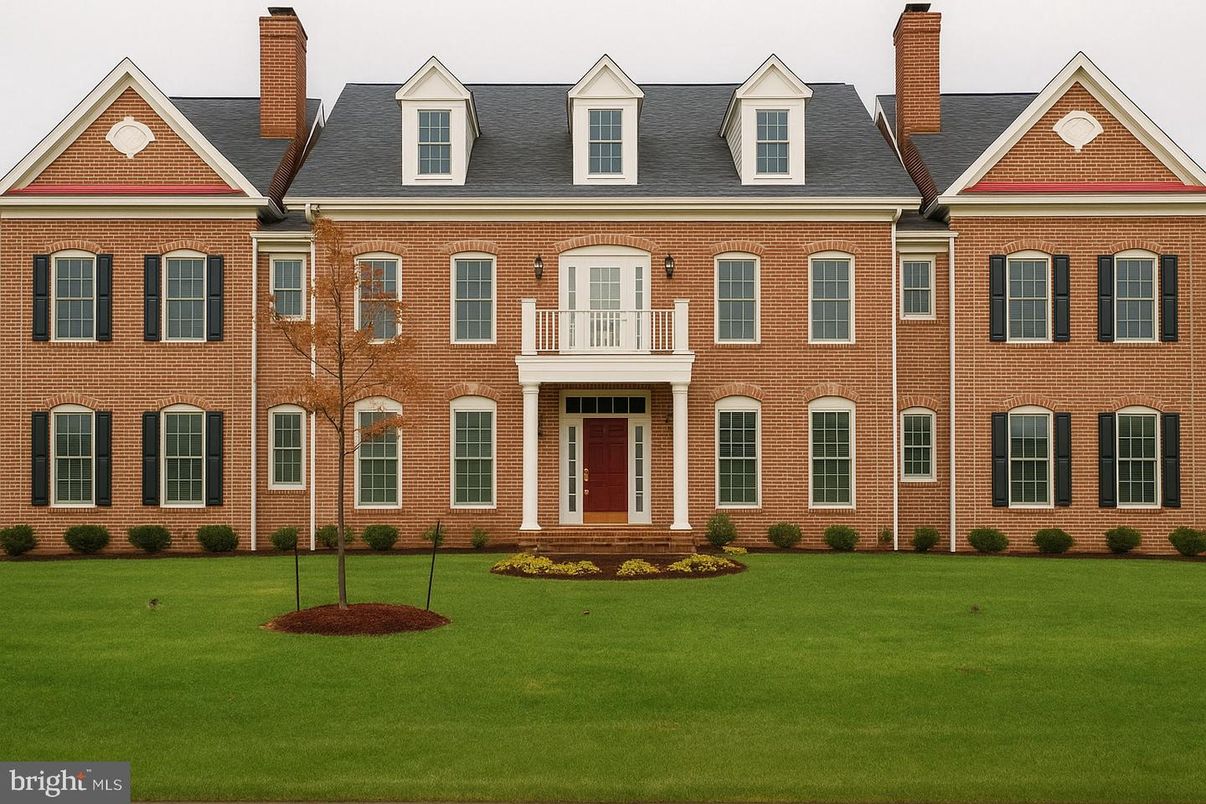 Exterior, Facade, Brick Facade, Georgian