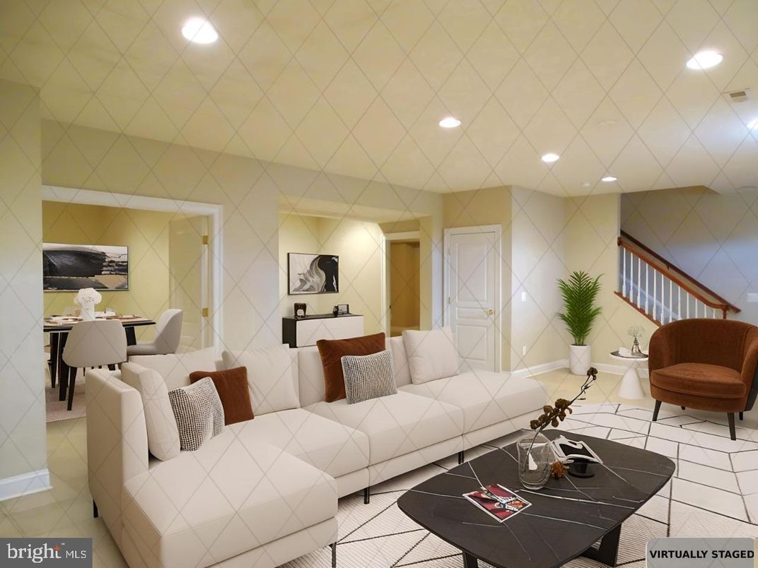 Dining room, Interior, Living room, Recessed Lighting