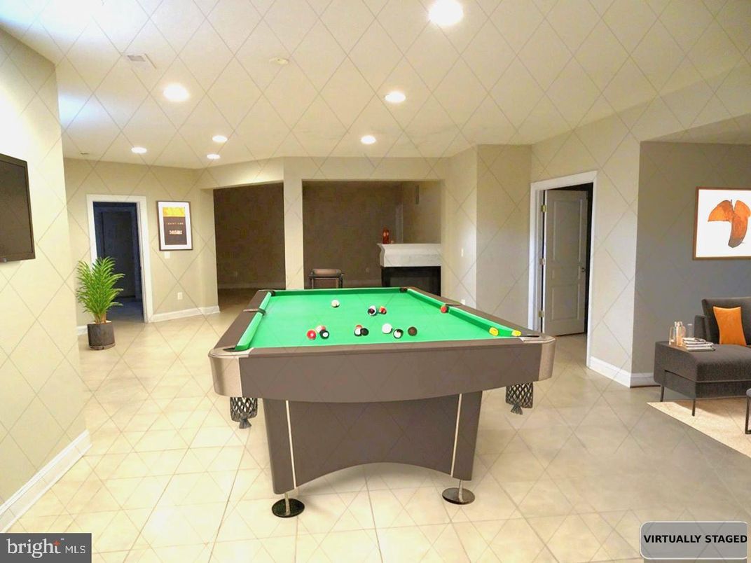 Billiard Table, Game Room, Interior, Recessed Lighting