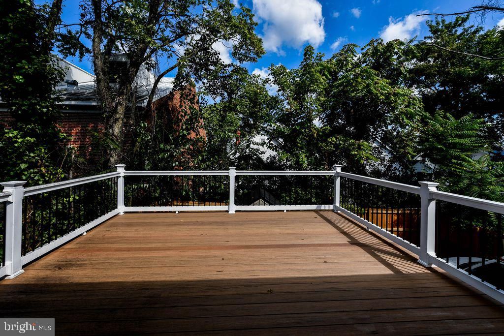 Exterior, Wood Texture Flooring