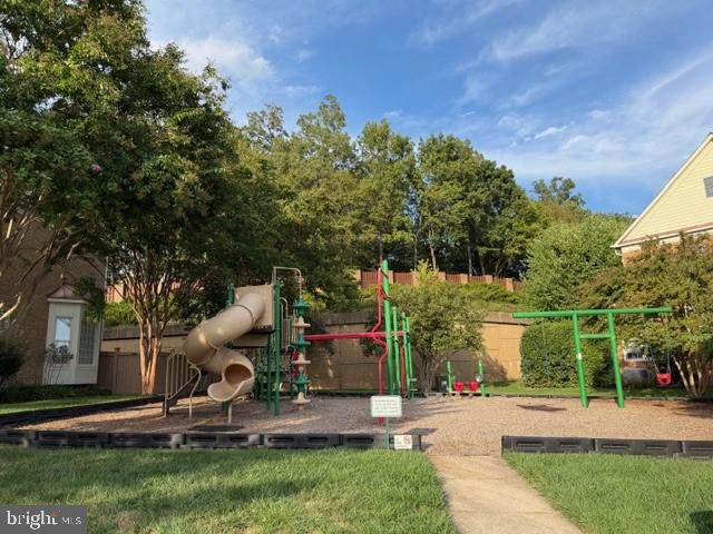 Backyard, Exterior, Playground