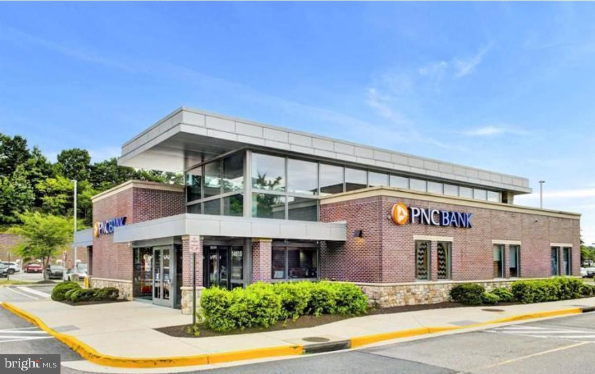 Exterior, Facade, Brick Facade, Modern