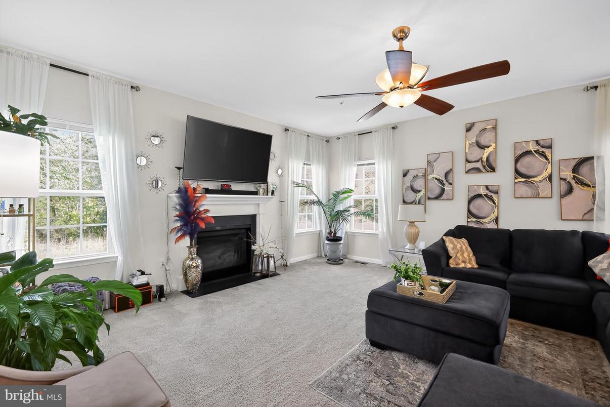 Fireplace, Interior, Living room