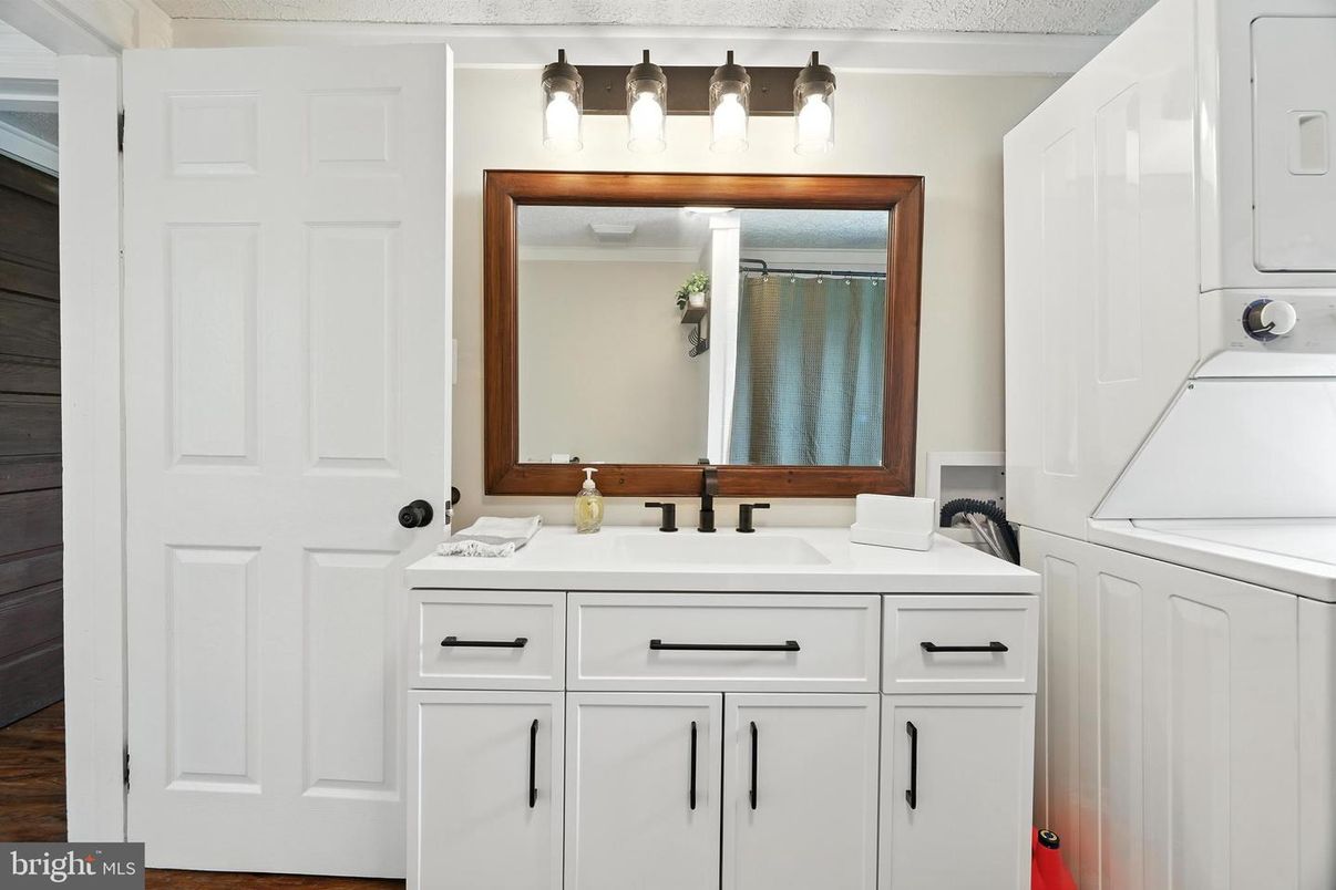 Bathroom, Interior, Washer