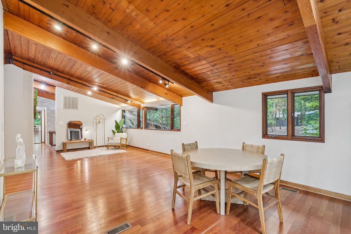 Dining room, Interior, Recessed Lighting, Wooden Beams, Wooden Ceilings, Wood Texture Flooring
