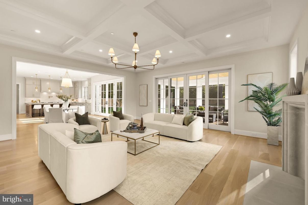 Chandelier, Interior, Kitchen, Living room, Pendant Lights, Recessed Lighting, Wood Texture Flooring