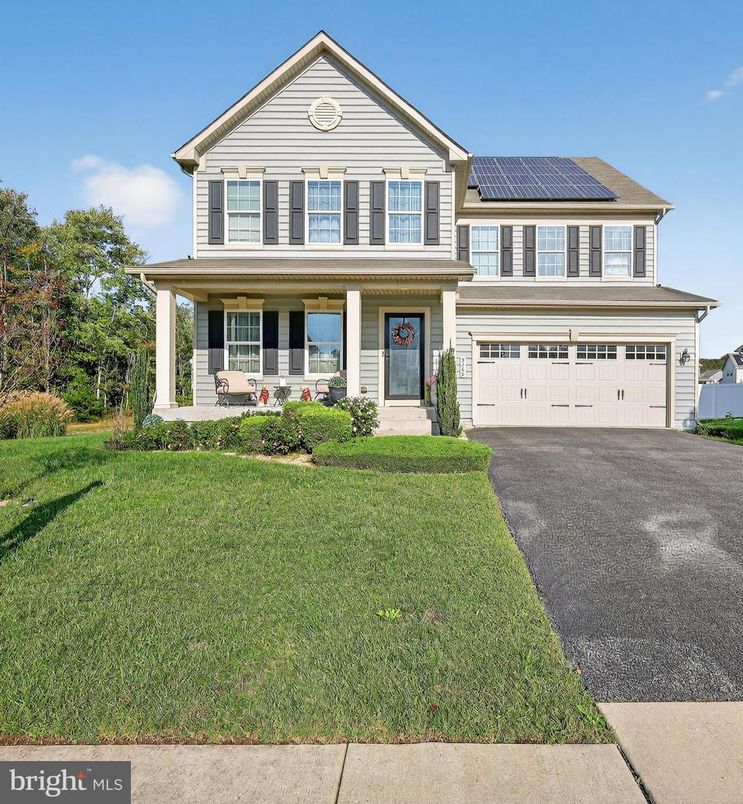 Attached, Exterior, Facade, Solar Panels, Farmhouse