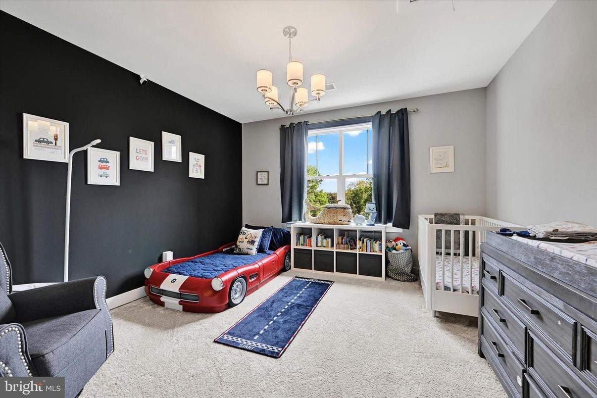 Chandelier, Interior