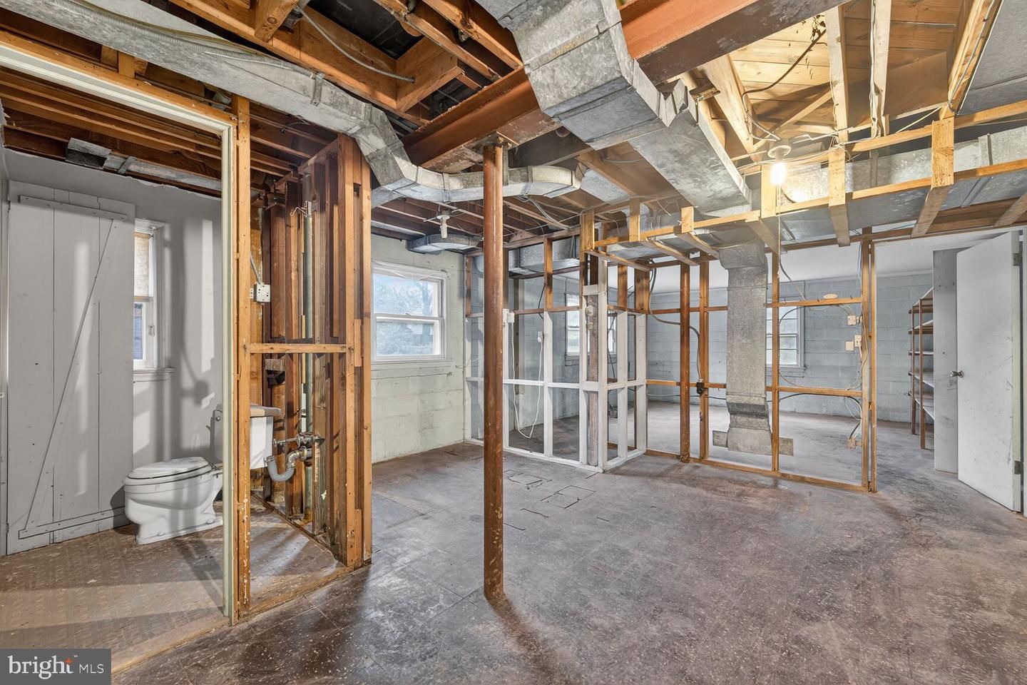 Bathroom, Interior, Wooden Beams