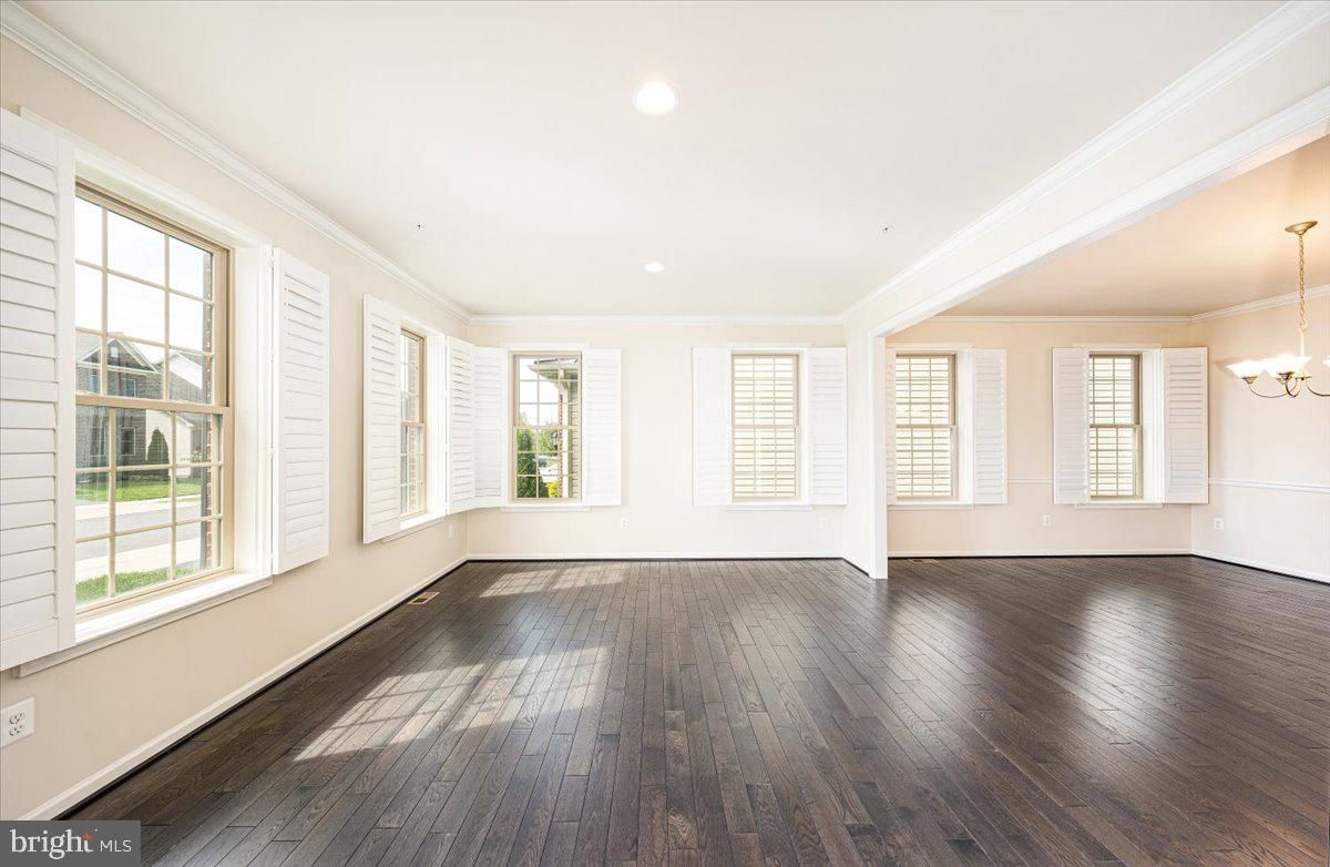 Chandelier, Empty room, Interior, Recessed Lighting, Wood Texture Flooring