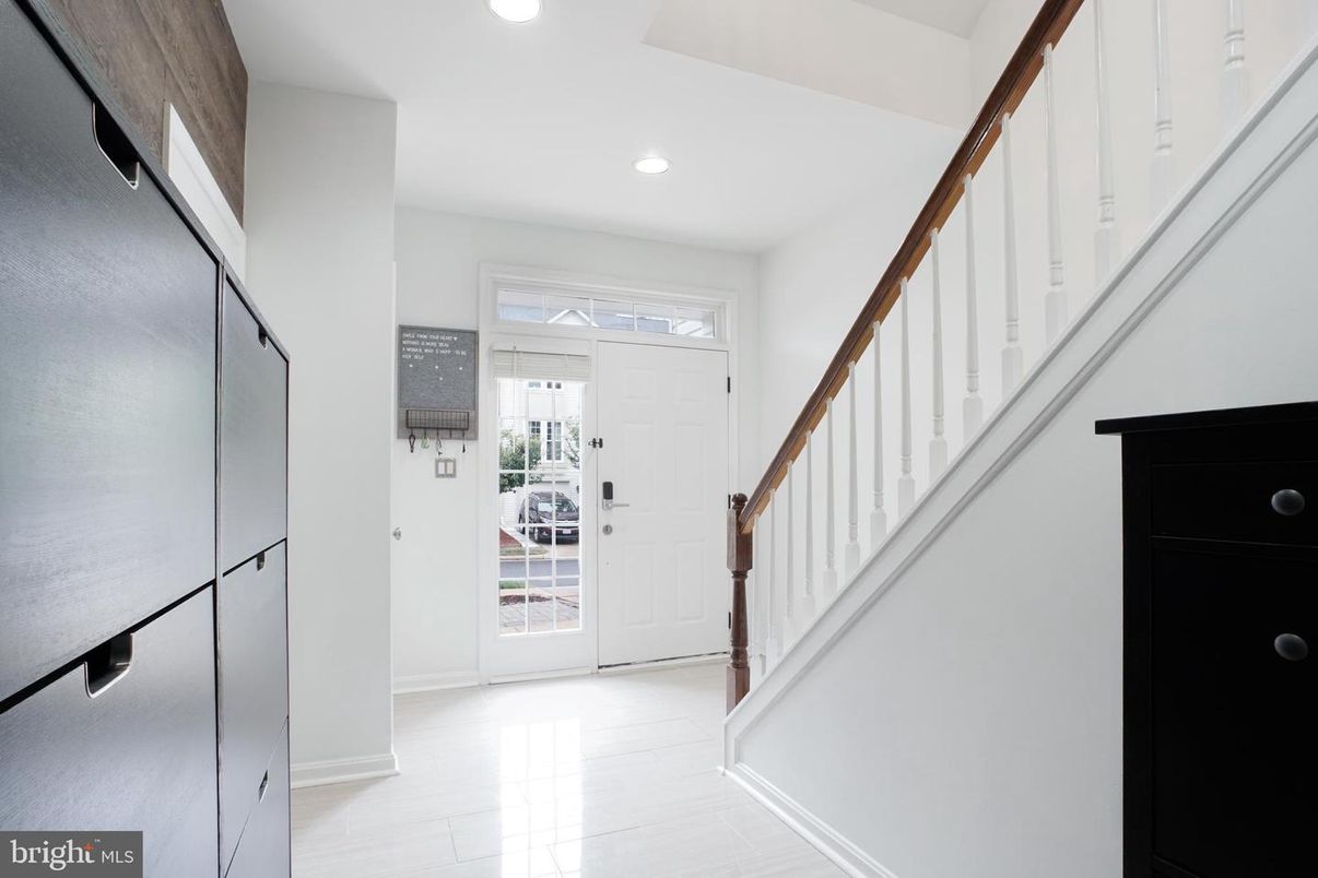 Interior, Recessed Lighting