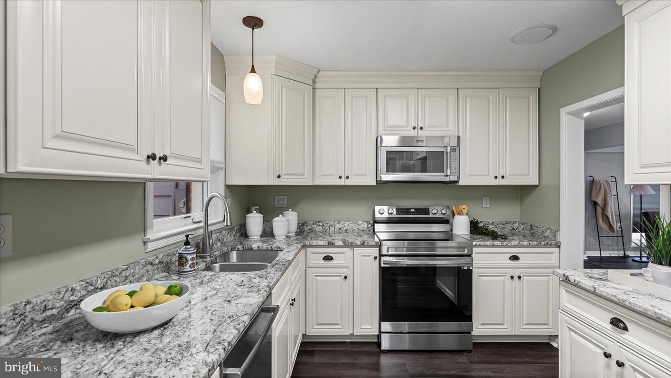 Interior, Kitchen, Pendant Lights, Stainless Steel Appliances, Wood Texture Flooring