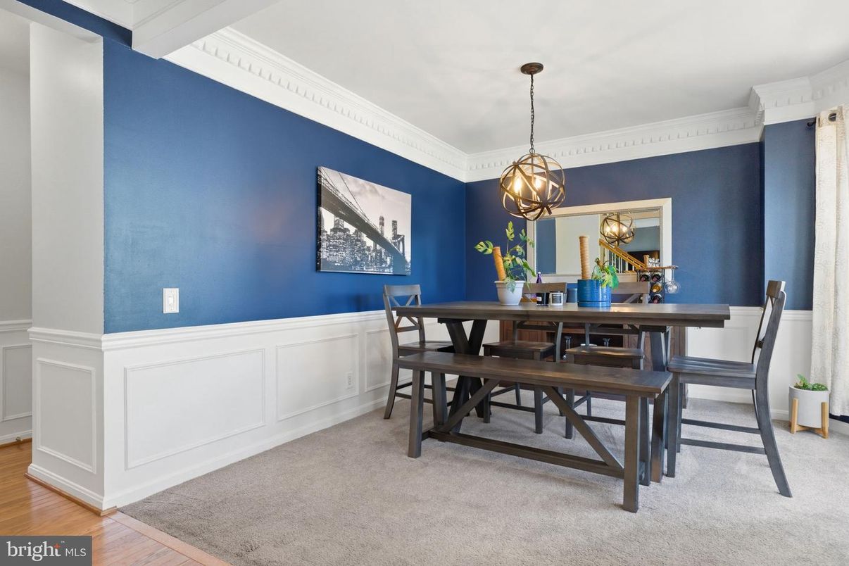 Chandelier, Dining room, Interior, Pendant Lights, Wood Texture Flooring