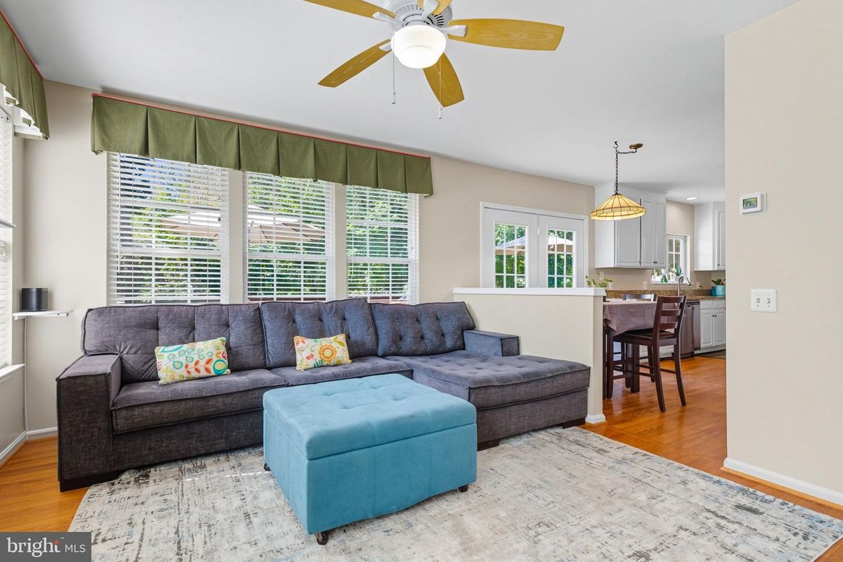 Dining room, Interior, Kitchen, Living room, Pendant Lights, Wood Texture Flooring