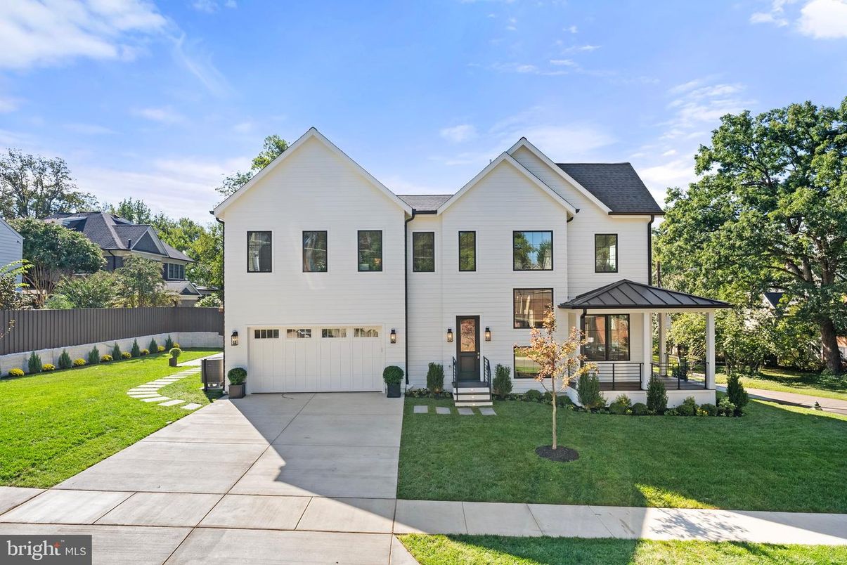 Attached, Backyard, Exterior, Facade, Farmhouse