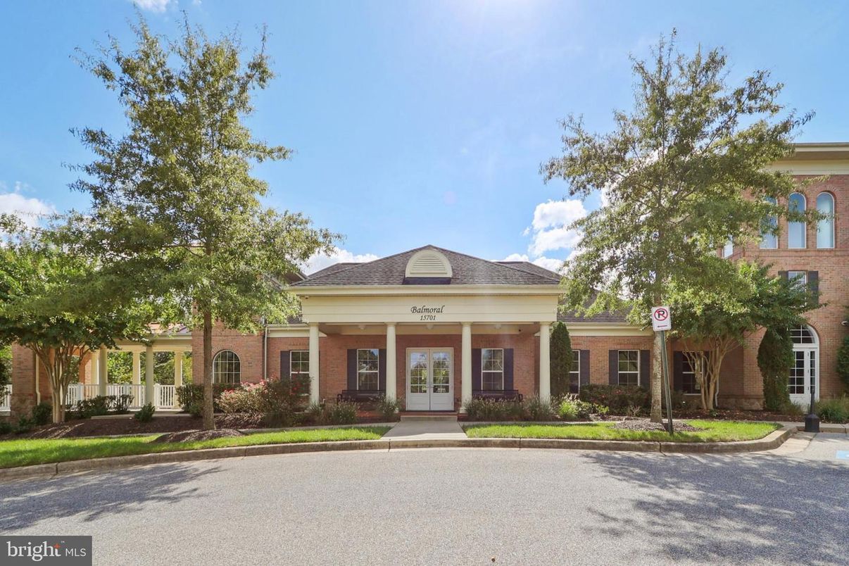 Exterior, Facade, Brick Facade, French Provincial