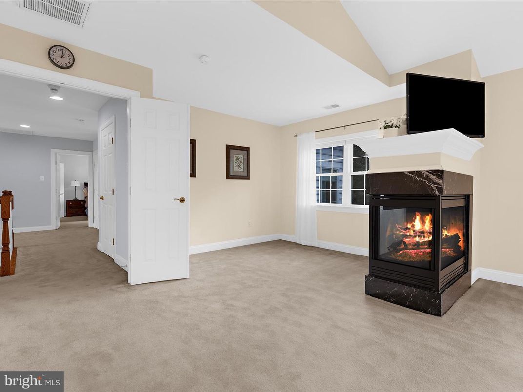 Empty room, Fireplace, Interior, Recessed Lighting