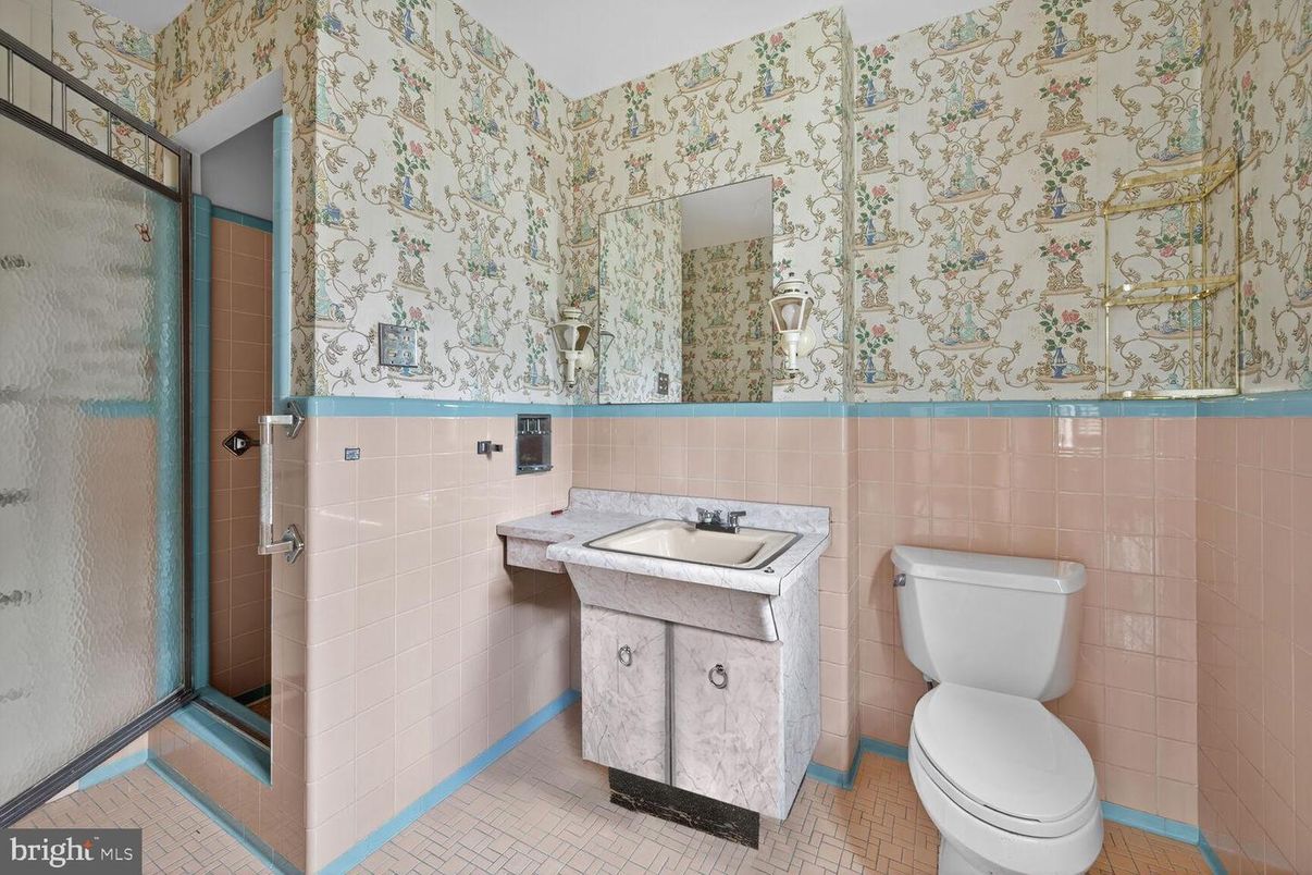 Bathroom, Interior