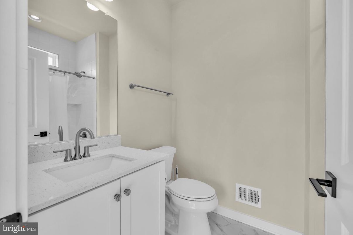 Bathroom, Interior, Marble, Recessed Lighting