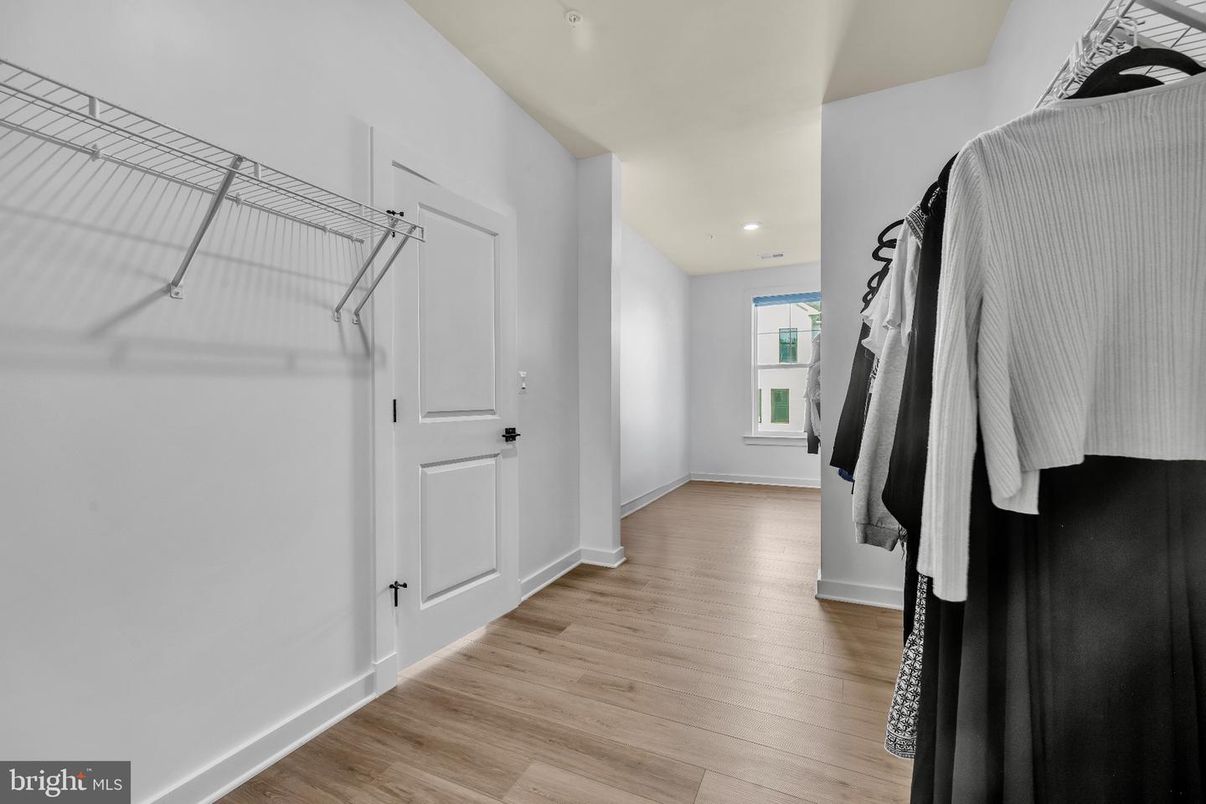 Interior, Recessed Lighting, Walk-in Closets, Wood Texture Flooring