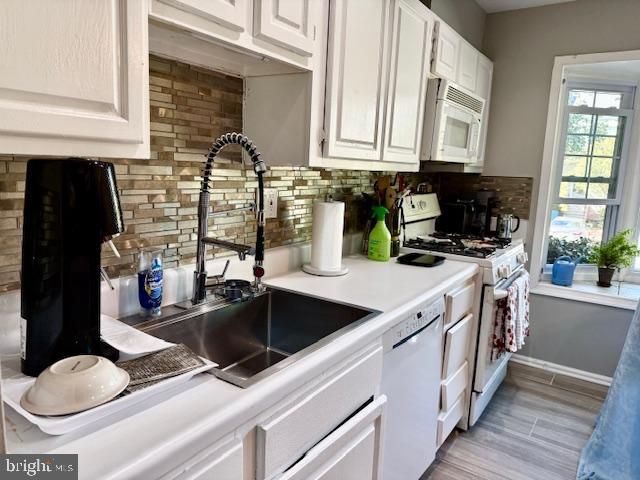 Interior, Kitchen, Stone Walls, Wood Texture Flooring
