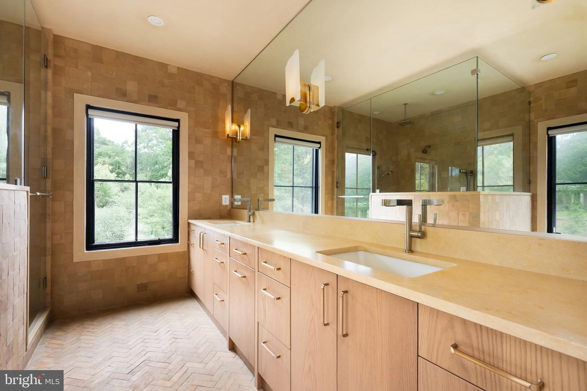 Bathroom, Dual Sink Vanities, Glass Shower, Interior, Recessed Lighting