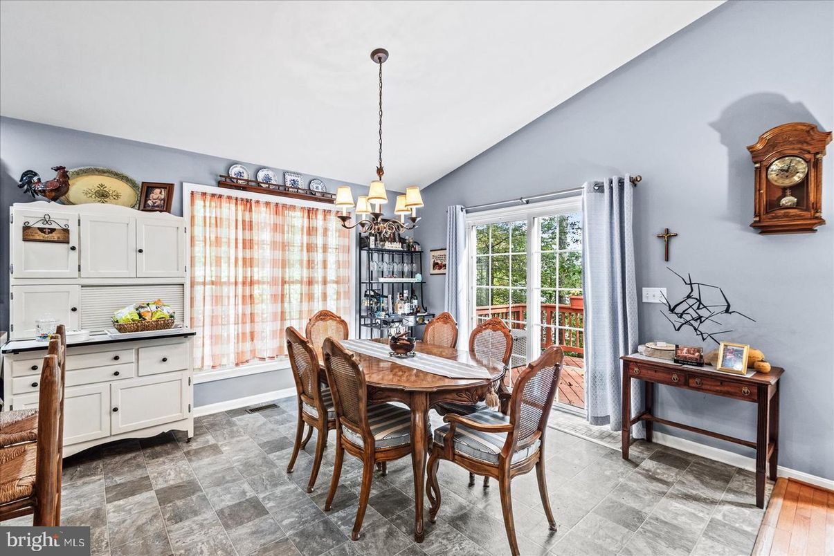 Chandelier, Dining room, Interior