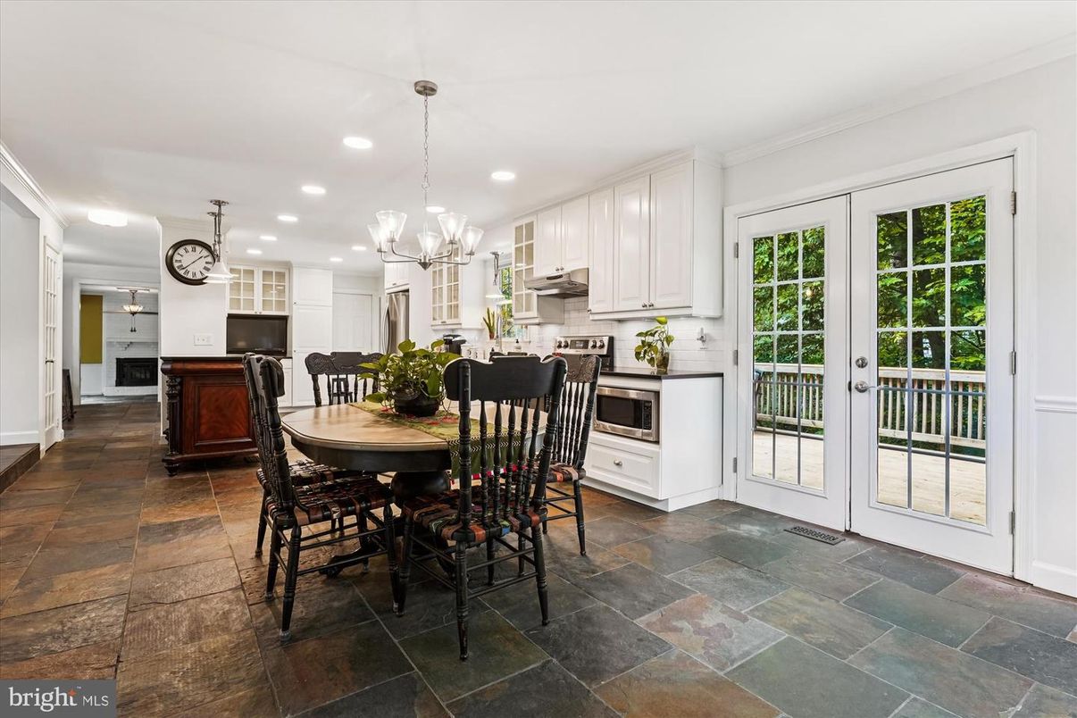Chandelier, Dining room, Interior, Kitchen, Pendant Lights, Recessed Lighting
