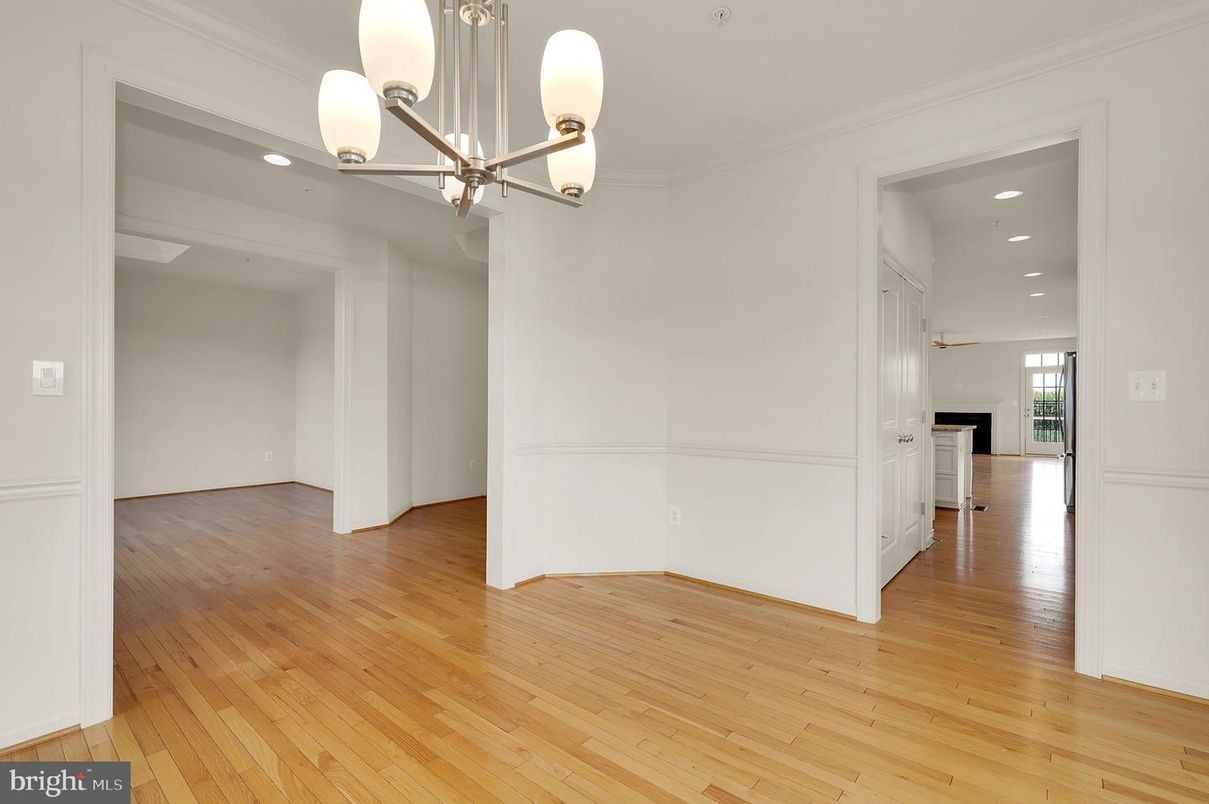 Empty room, Interior, Pendant Lights, Recessed Lighting, Wood Texture Flooring