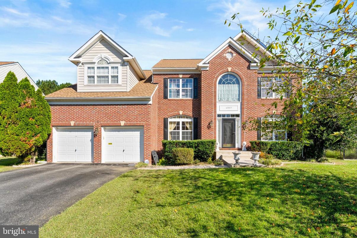 Attached, Exterior, Facade, Brick Facade, Brick Traditional