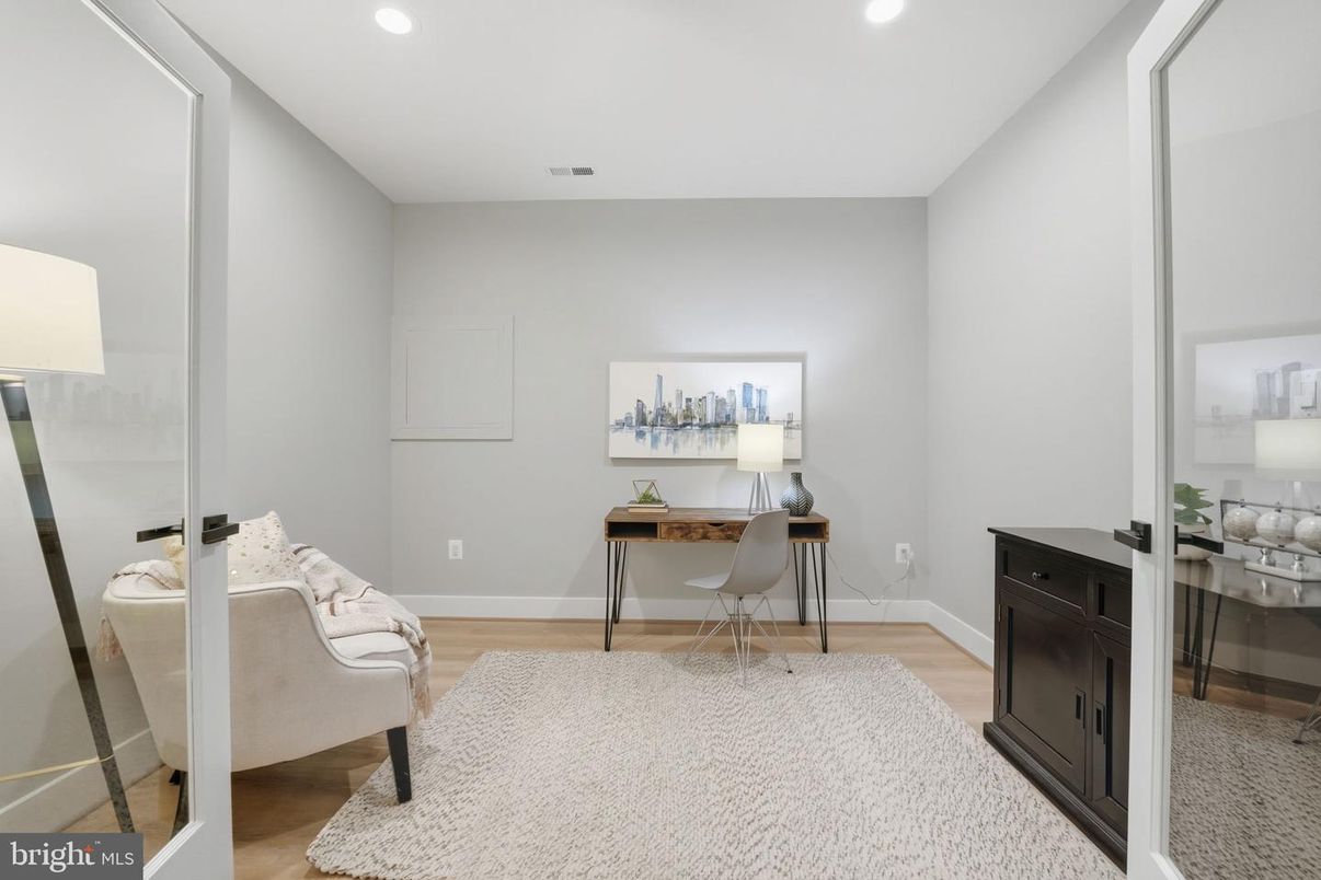 Home Office, Interior, Recessed Lighting, Wood Texture Flooring