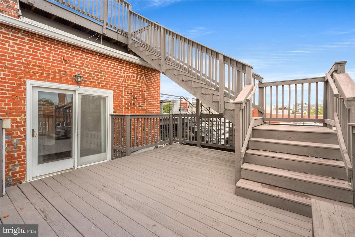 Exterior, Wood Texture Flooring