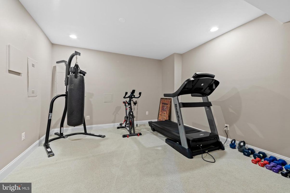 Fitness Equipment, Interior, Recessed Lighting