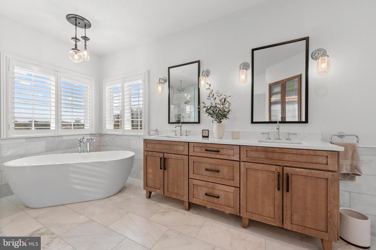 Bathroom, Dual Sink Vanities, Free Standing Baths, Interior, Marble, Pendant Lights