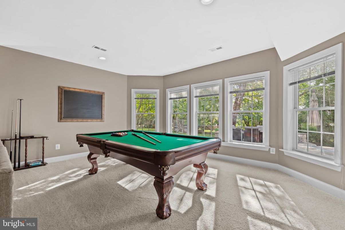 Billiard Table, Game Room, Interior, Recessed Lighting